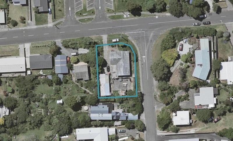 24 Menin Road, Raumati South, Paraparaumu - Carousel 1