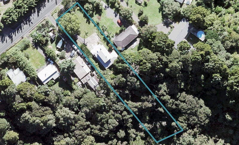 796 West Coast Road, Oratia, Auckland - Carousel 1