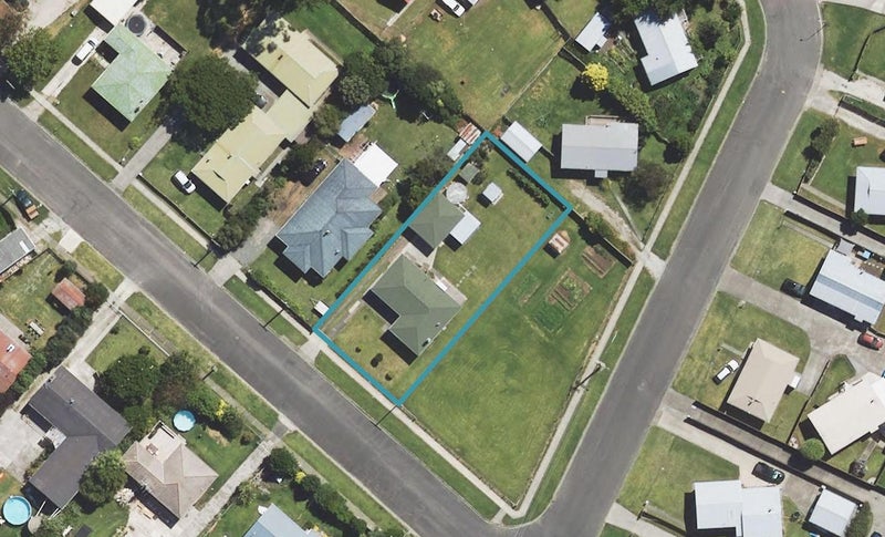 2 Hooper Street, Tamarau, Gisborne - Carousel 1