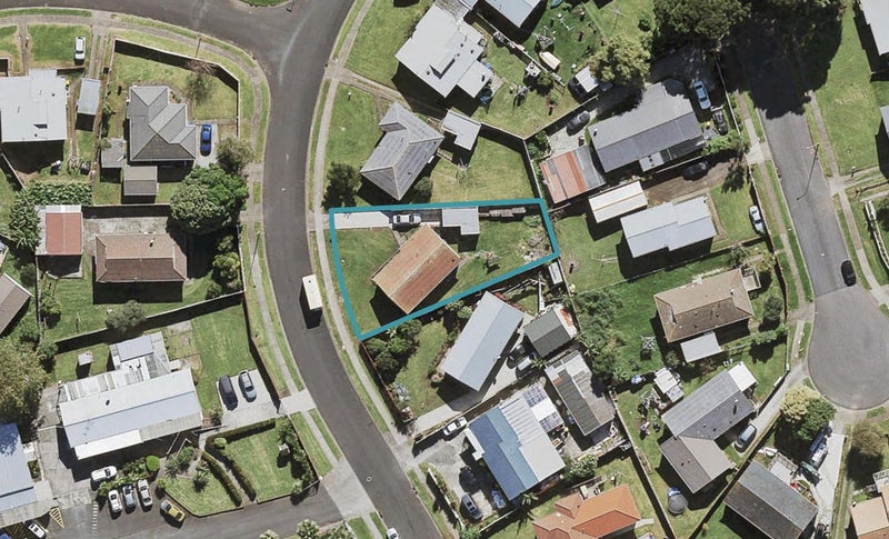 24 Calthorp Close, Favona, Auckland - Carousel 1