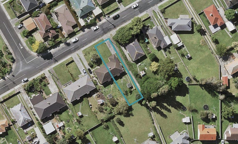 61 Roberts Avenue, Bayswater, Auckland - Carousel 1
