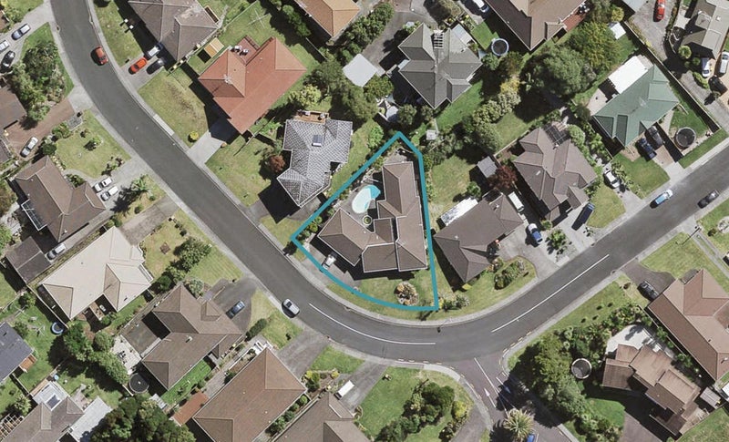 34 Vintage Drive, Henderson, Auckland - Carousel 1