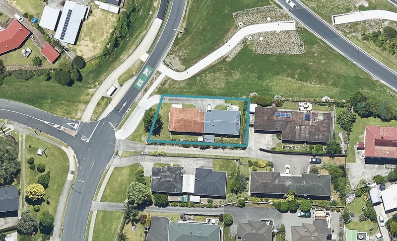 1A Hairini Street, Hairini, Tauranga - Carousel 1
