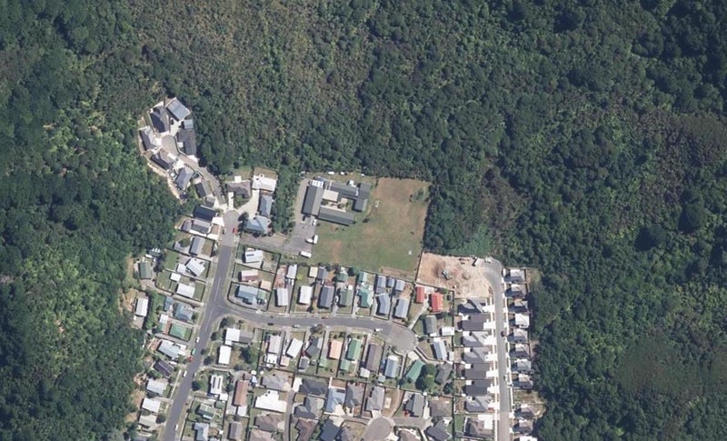 11 Te Ara o Pikiarero, Wainuiomata, Lower Hutt - Carousel 1
