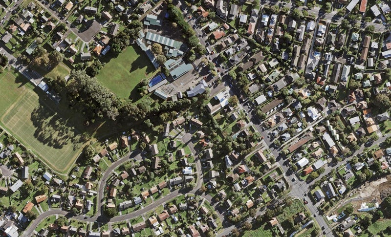 15 Cassino Terrace, Mount Albert, Auckland - Carousel 1