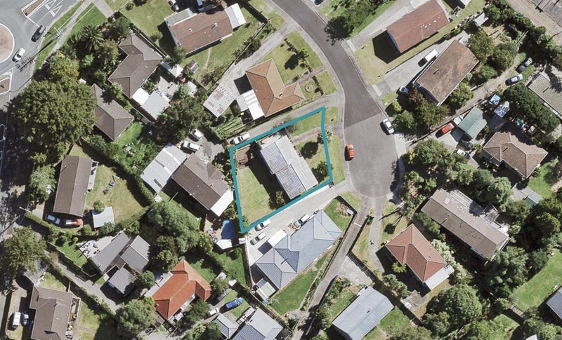 7 Spode Place, Henderson, Auckland - Carousel 1