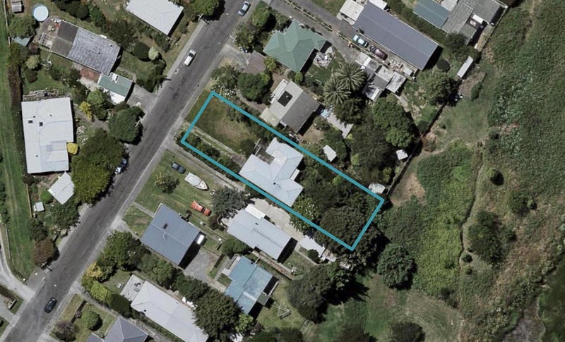 80 Kiwi Road, Raumati Beach, Paraparaumu - Carousel 1