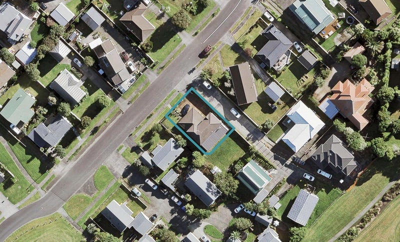 26A Halyard Place, Te Atatu Peninsula, Auckland - Carousel 1