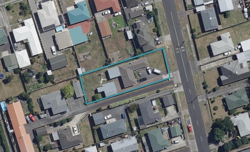 4 Poaka Avenue, Dinsdale, Hamilton - Carousel 1