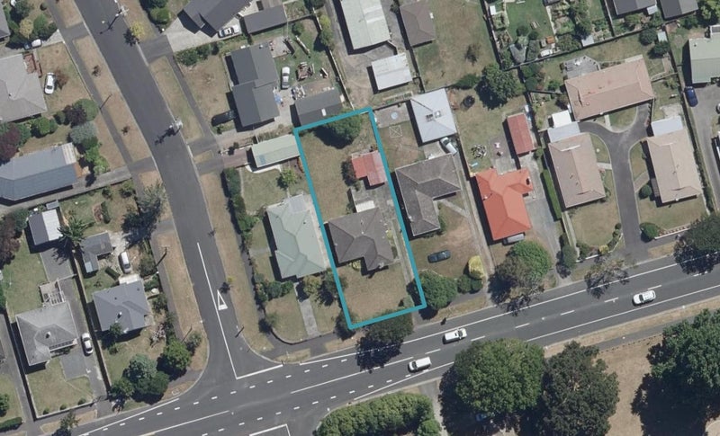 205 Clarkin Road, Fairfield, Hamilton - Carousel 1