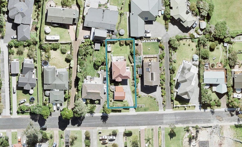 142 Pacific Parade, Army Bay, Whangaparaoa - Carousel 1