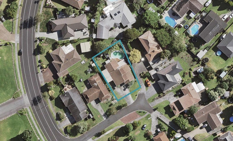 6 Elrita Place, Conifer Grove, Takanini - Carousel 1
