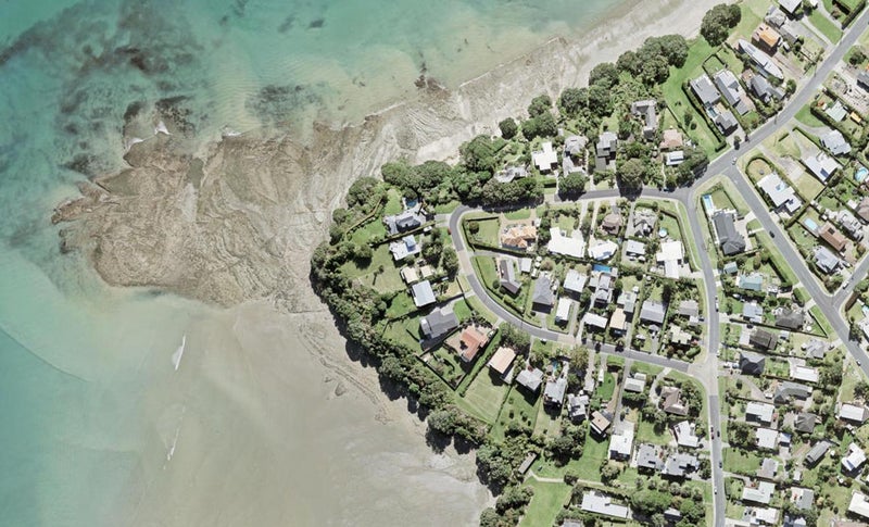 22 THE CRESCENT, Tindalls Beach, Auckland - Carousel 1