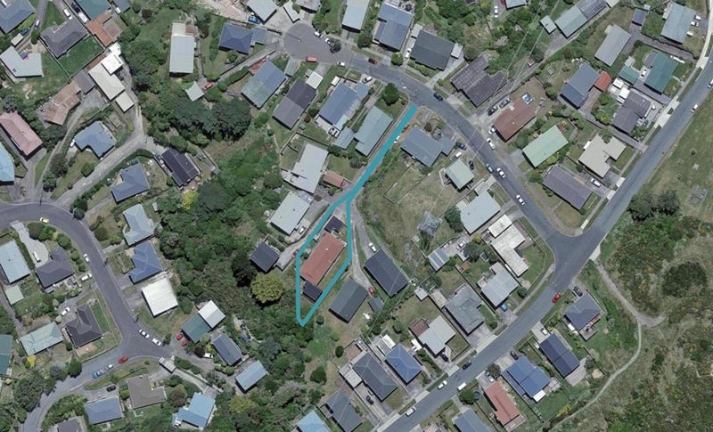 13 Chetwode Grove, Newlands, Wellington - Carousel 1