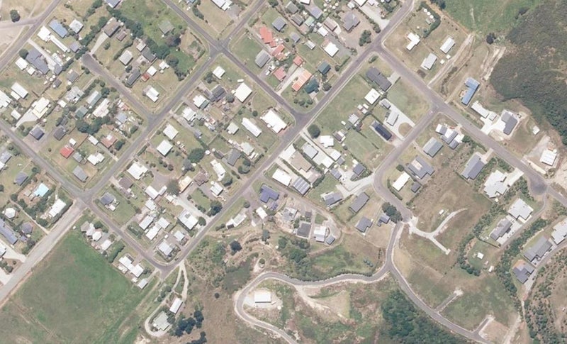 21 Lochiel Street, Māhia - Carousel 1