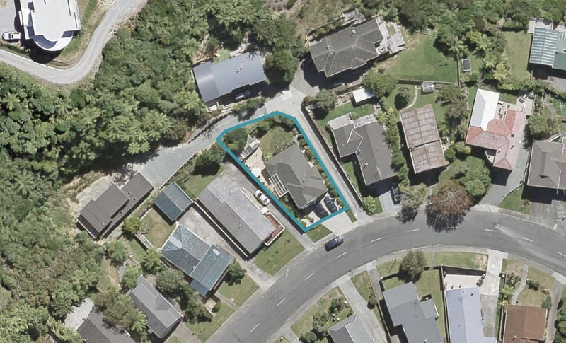 36 Redvers Drive, Belmont, Lower Hutt - Carousel 1