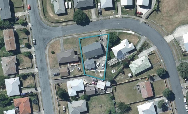29 Natone Street, Waitangirua, Porirua - Carousel 1