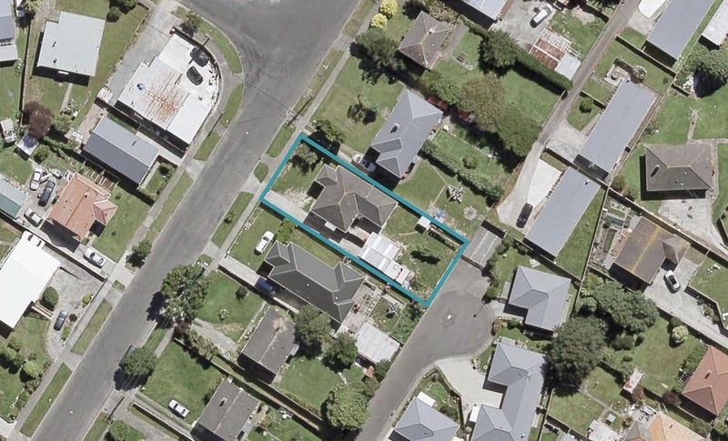 84 Molesworth Street, Taita, Lower Hutt - Carousel 1