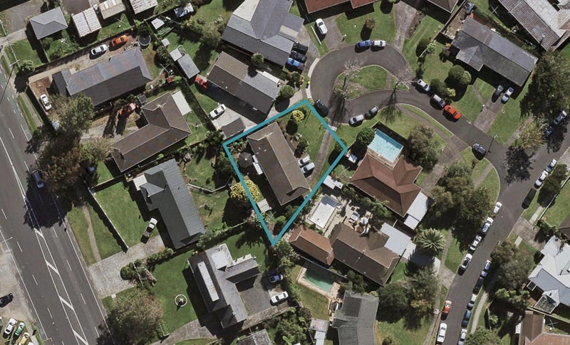 4 Pettit Place, Manukau, Auckland - Carousel 1