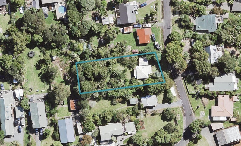 34 Tane Road, Laingholm, Auckland - Carousel 1