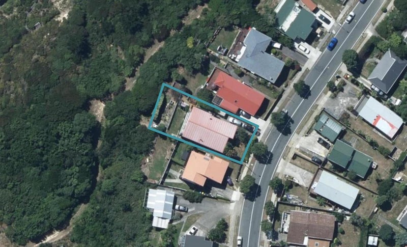 126 Conclusion Street, Ascot Park, Porirua - Carousel 1