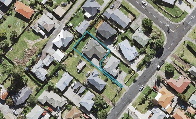 57A Farquhar Road, Glendene, Auckland - Carousel 1