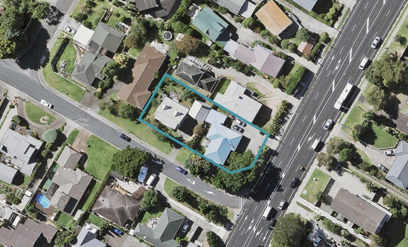 1/464 East Coast Road, Windsor Park, Auckland - Carousel 1