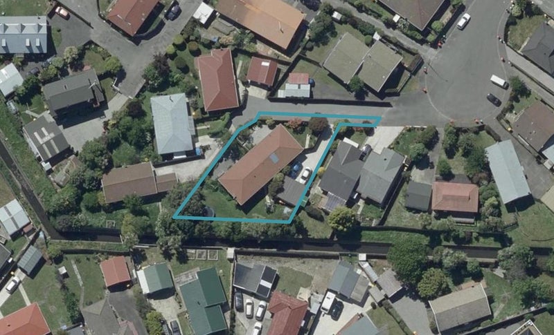 1/18 Wanstead Place, Woolston, Christchurch - Carousel 1