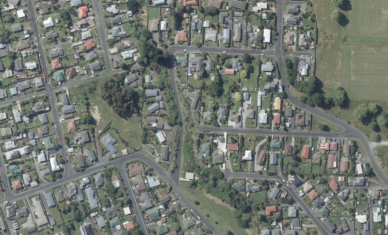 15 Penrich Street, Abbotsford, Dunedin - Carousel 1
