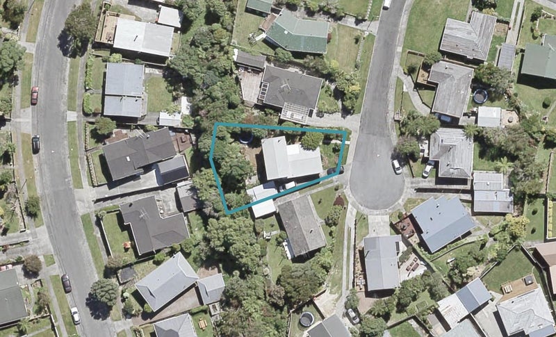 10 Otira Grove, Kelson, Lower Hutt - Carousel 1