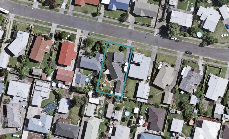 20 Frickleton Street, Taradale, Napier - Carousel 1