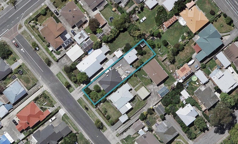 707 Avenue Road West, Saint Leonards, Hastings - Carousel 1