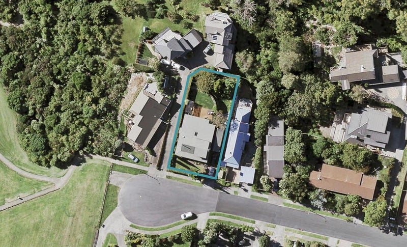 43 Charles Dickens Drive, Mellons Bay, Auckland - Carousel 1