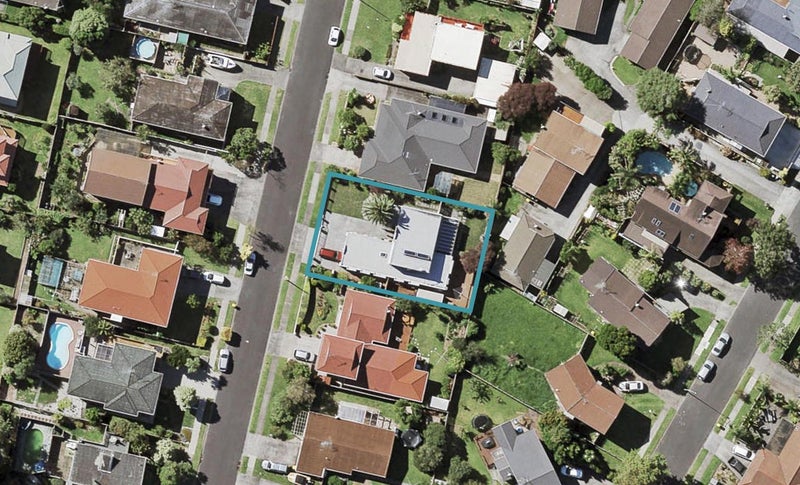 12 Luton Avenue, Sunnyhills, Auckland - Carousel 1