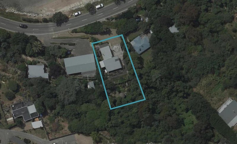 458 Marine Drive, Charteris Bay, Lyttelton - Carousel 1