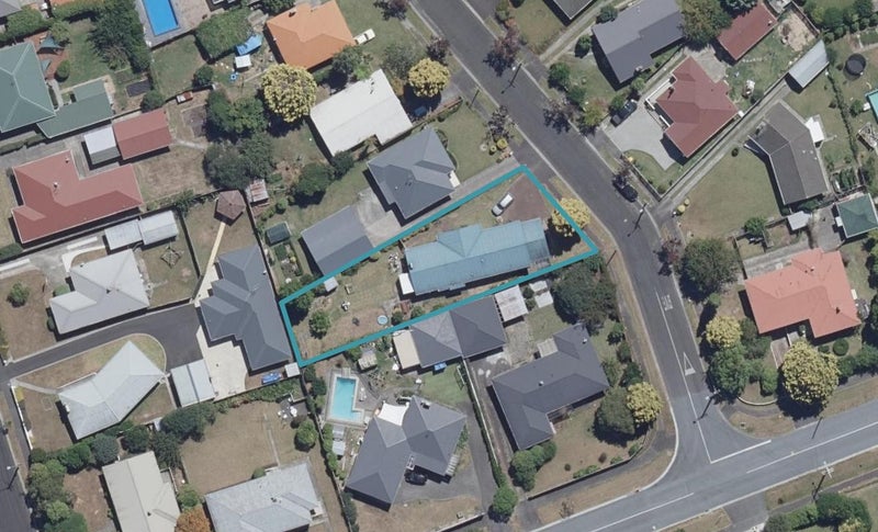 3 Beech Crescent, Hillcrest, Hamilton - Carousel 1
