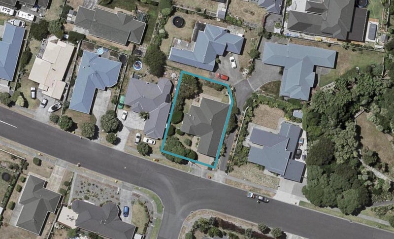 319 Manly Street, Paraparaumu Beach, Paraparaumu - Carousel 1