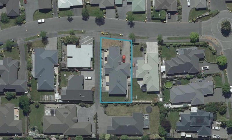 22 Havana Gardens, Shirley, Christchurch - Carousel 1