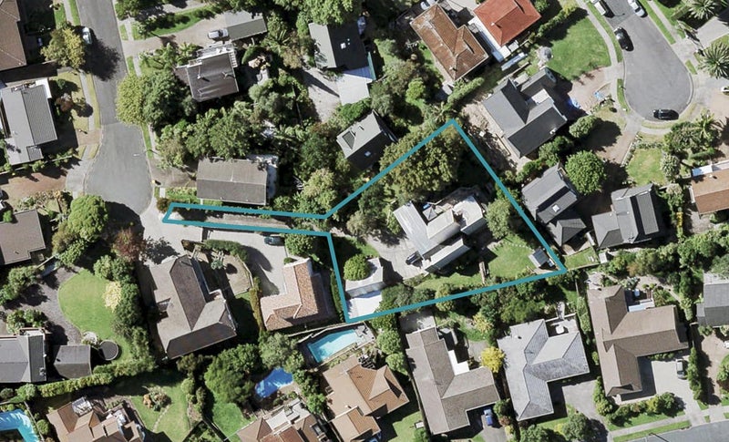 14 Aylmer Court, Eastern Beach, Auckland - Carousel 1
