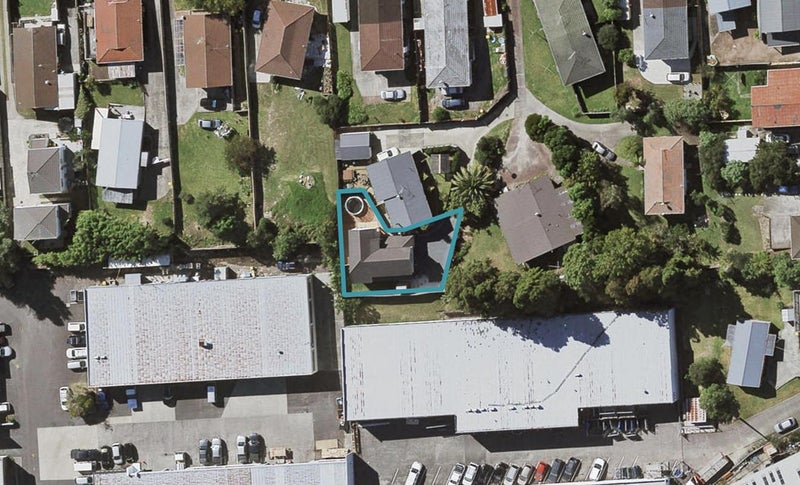 6D Lambrown Drive, Totara Vale, Auckland - Carousel 1