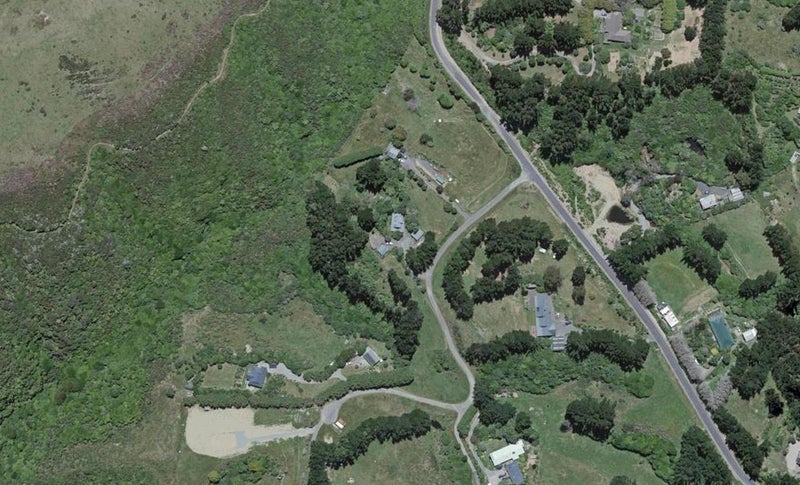 2 Van Der Velden Way, Horokiwi, Wellington - Carousel 1