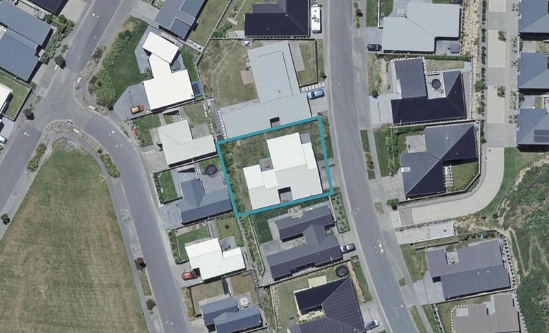 12 Red Beech Avenue, Woodridge, Wellington - Carousel 1