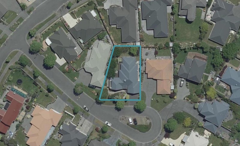 5 Dunmurry Place, Casebrook, Christchurch - Carousel 1