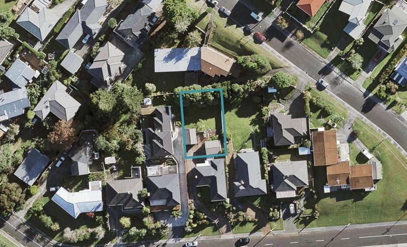 11A James Tyler Crescent, Lynfield, Auckland - Carousel 1