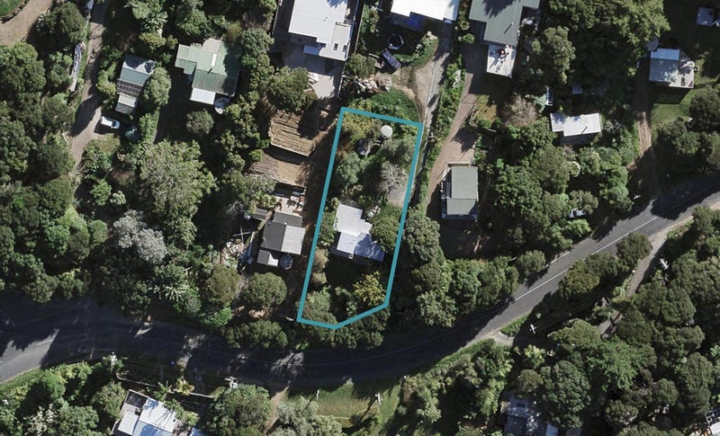 29 Goodwin Avenue, Oneroa, Waiheke Island - Carousel 1