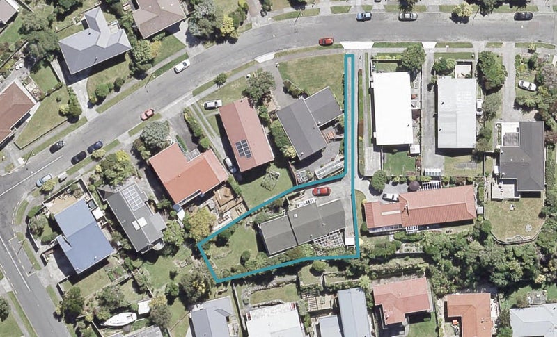 21 Reese Jones Grove, Maungaraki, Lower Hutt - Carousel 1