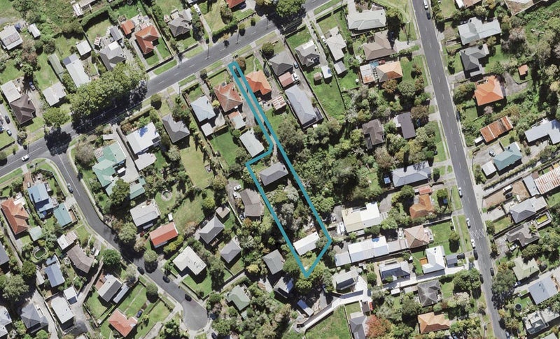 150 Seabrook Avenue, New Lynn, Auckland - Carousel 1