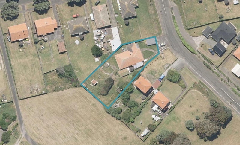 37 Duigan Street, Gonville, Whanganui - Carousel 1