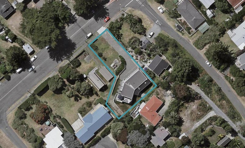 54 Tutere Street, Waikanae Beach, Waikanae - Carousel 1