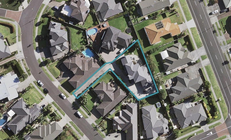 9 Ysabel Crescent, The Gardens, Auckland - Carousel 1